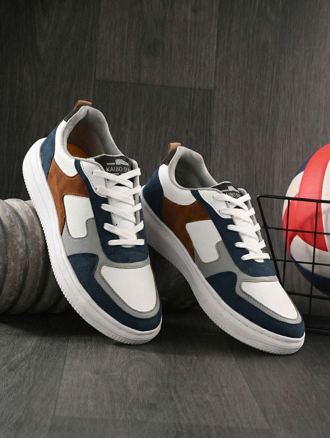 men color block lace up sneaker