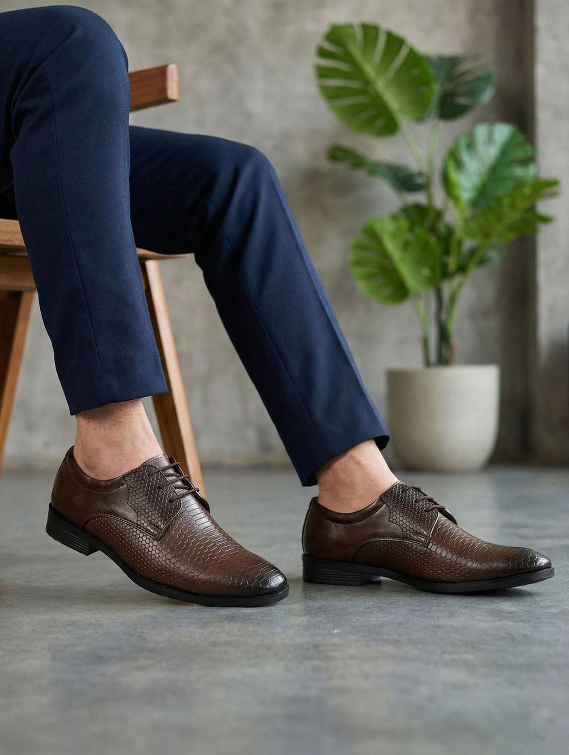 men brown lace-up derby - 22602873 -  Standard Image - 3
