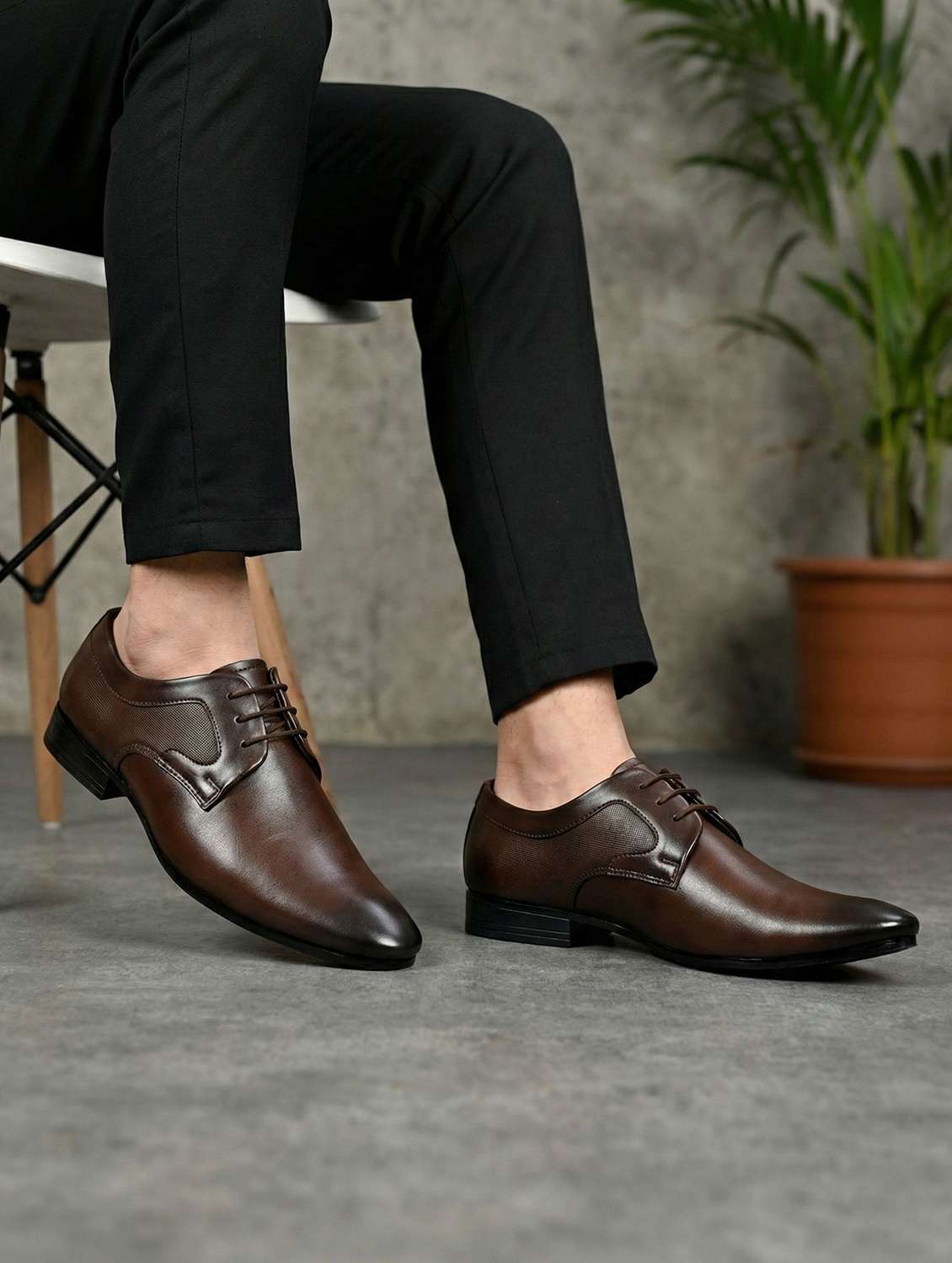 men brown lace-up oxford - 22602878 -  Standard Image - 3