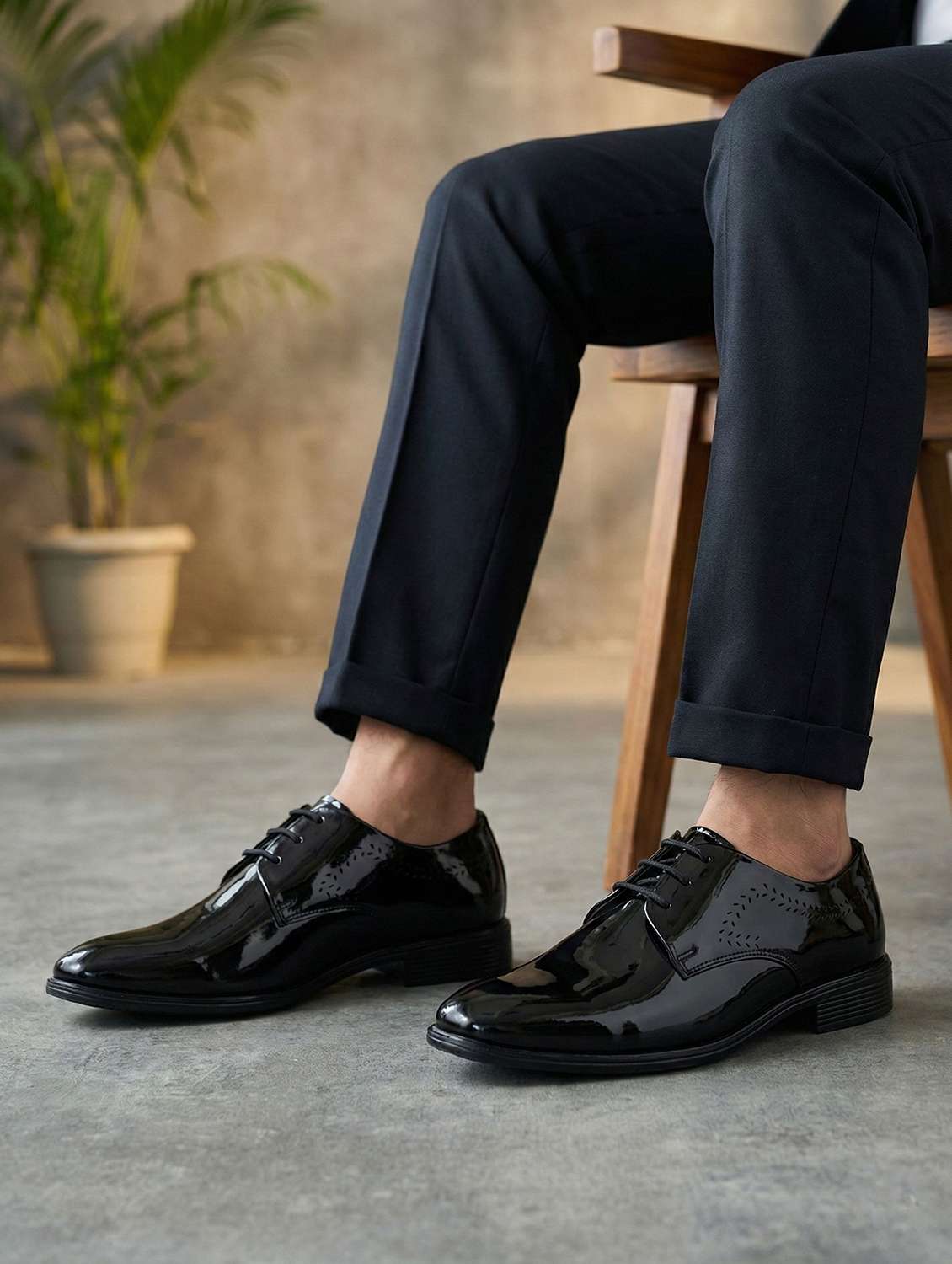 men black lace-up oxford - 22602879 -  Standard Image - 5