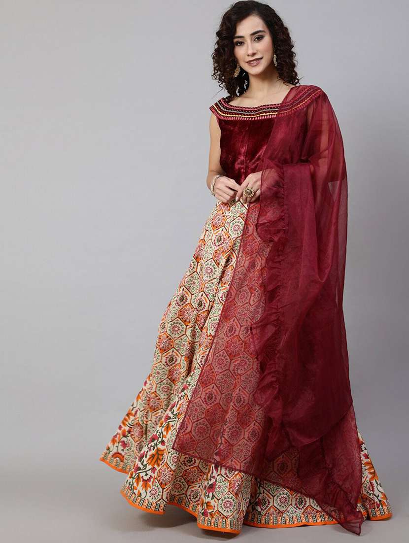 women printed sleeveless lehenga choli set