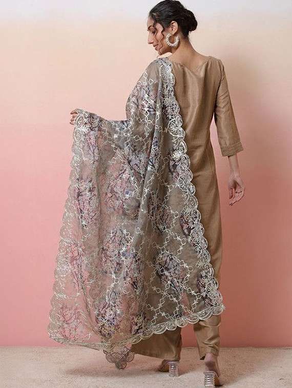 women embroidered three quarter sleeves kurta pant set with dupatta - 22603506 -  Standard Image - 3