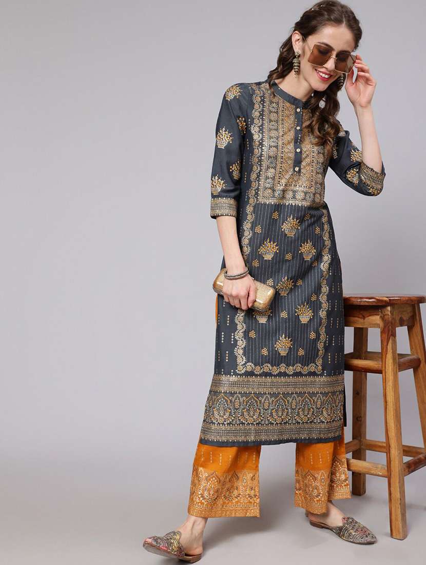women printed three quarter sleeves kurta pant set