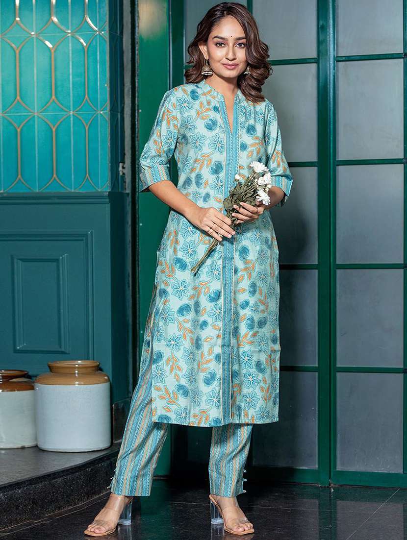 women printed three quarter sleeves kurta pant set with dupatta - 22603636 -  Standard Image - 3