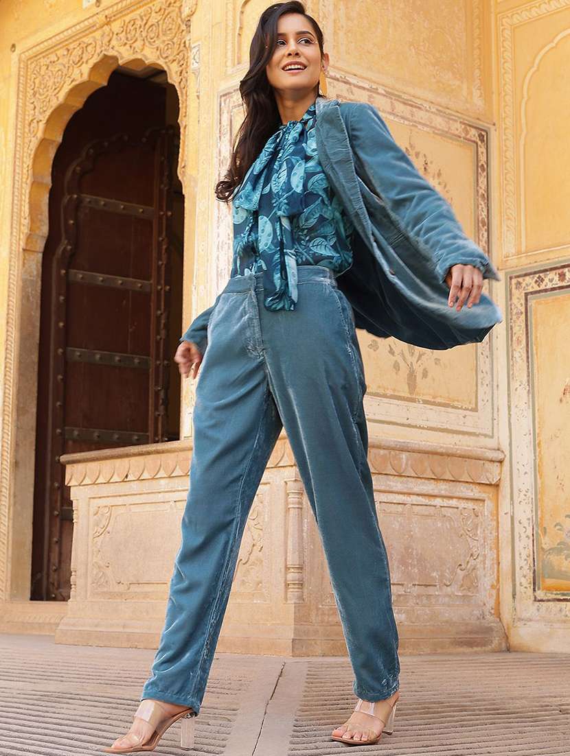 Women Solid Long Sleeves Blazer And Trouser Co-ord Set - 22603659 -  Standard Image - 3