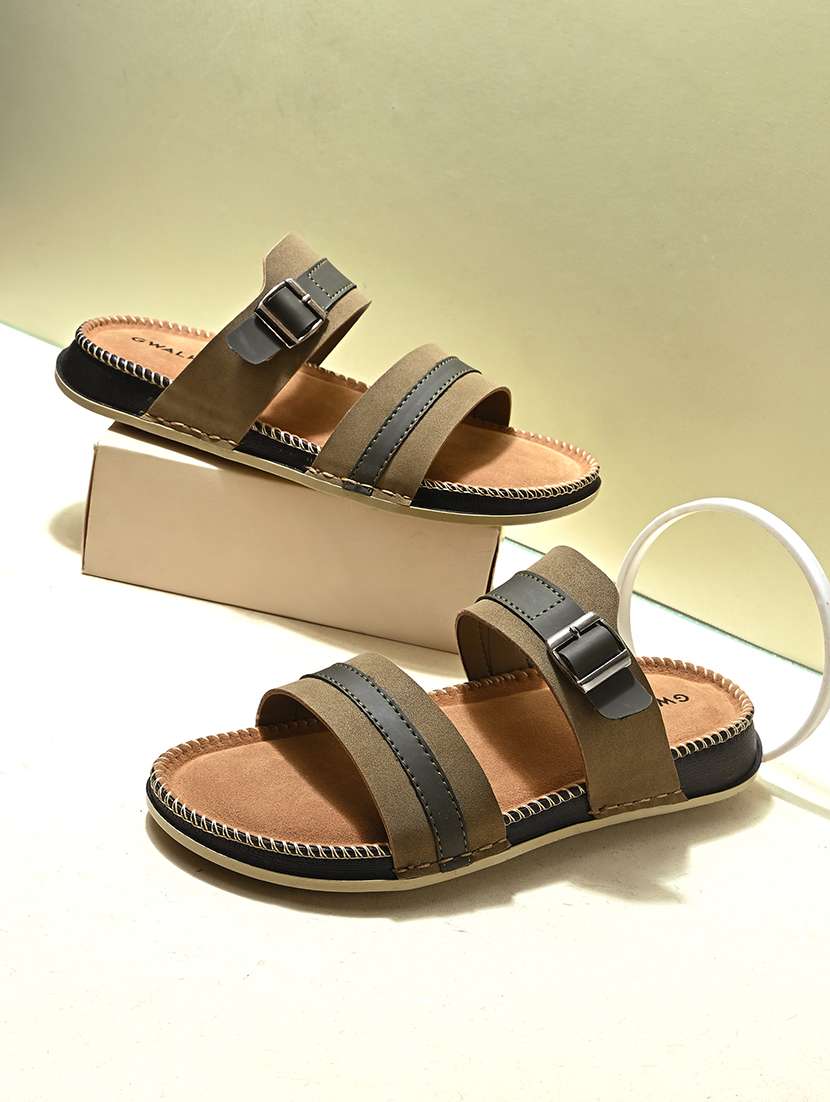 men colourblocked slip on sandal