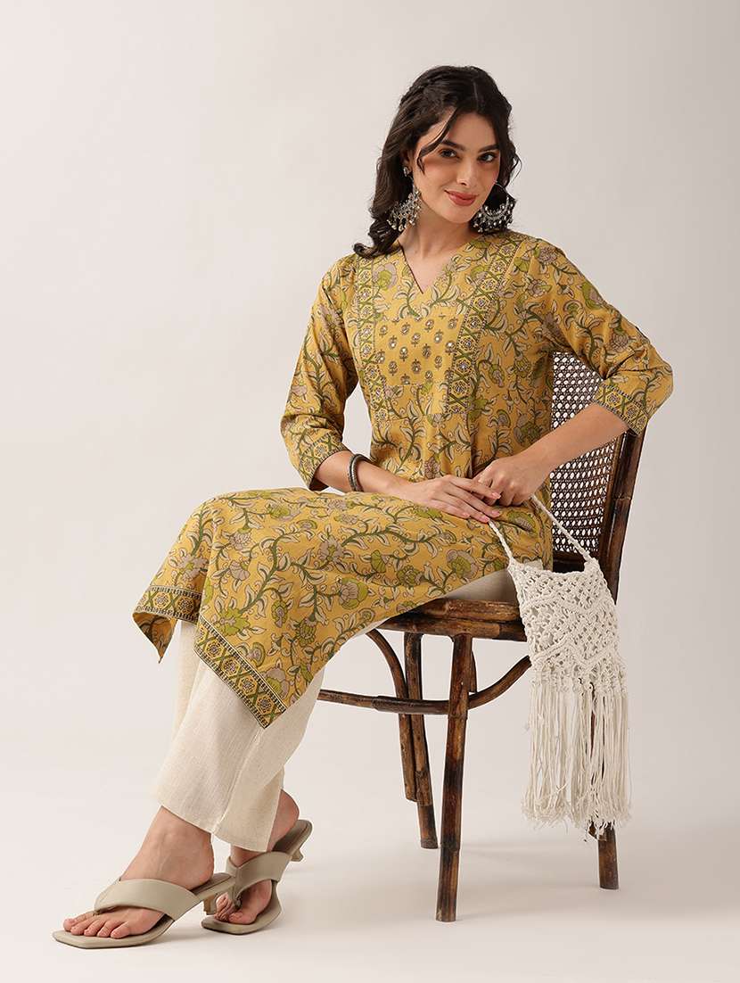 Women Printed Three Quarter Sleeve Straight Kurta - 22604045 -  Standard Image - 5