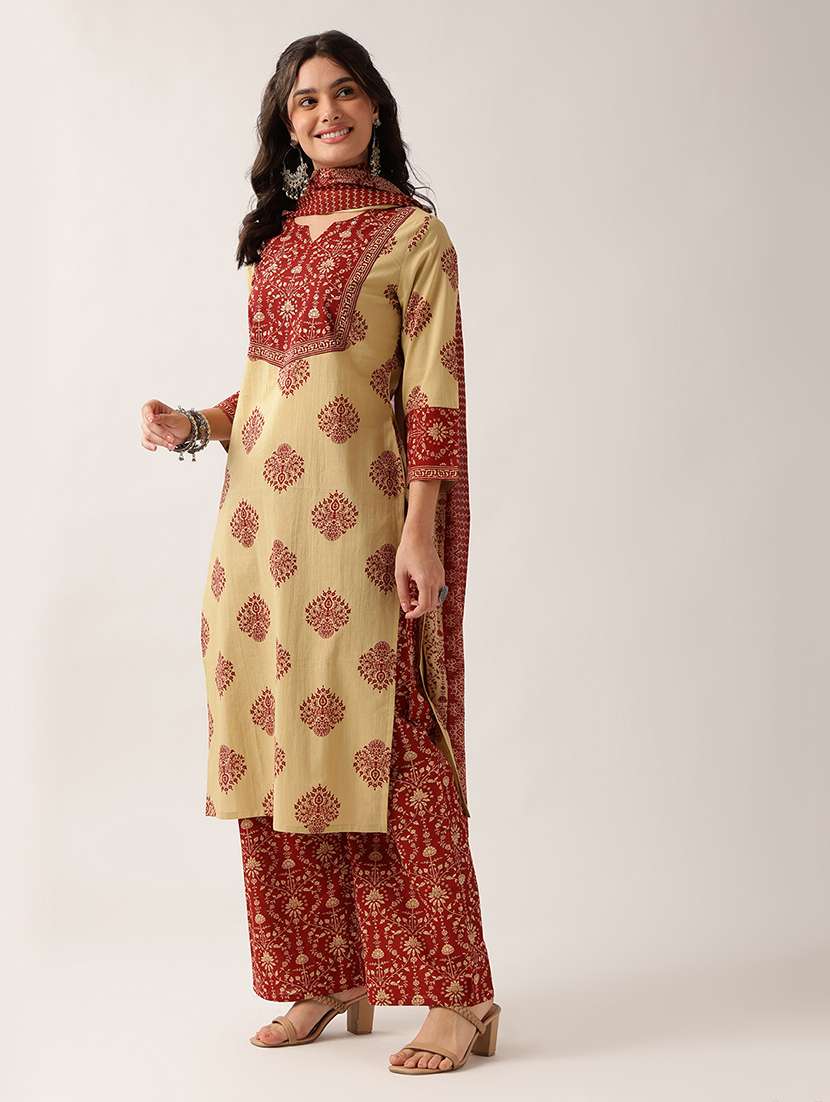 women printed three quarter sleeves kurta pant set with dupatta - 22604059 -  Standard Image - 3