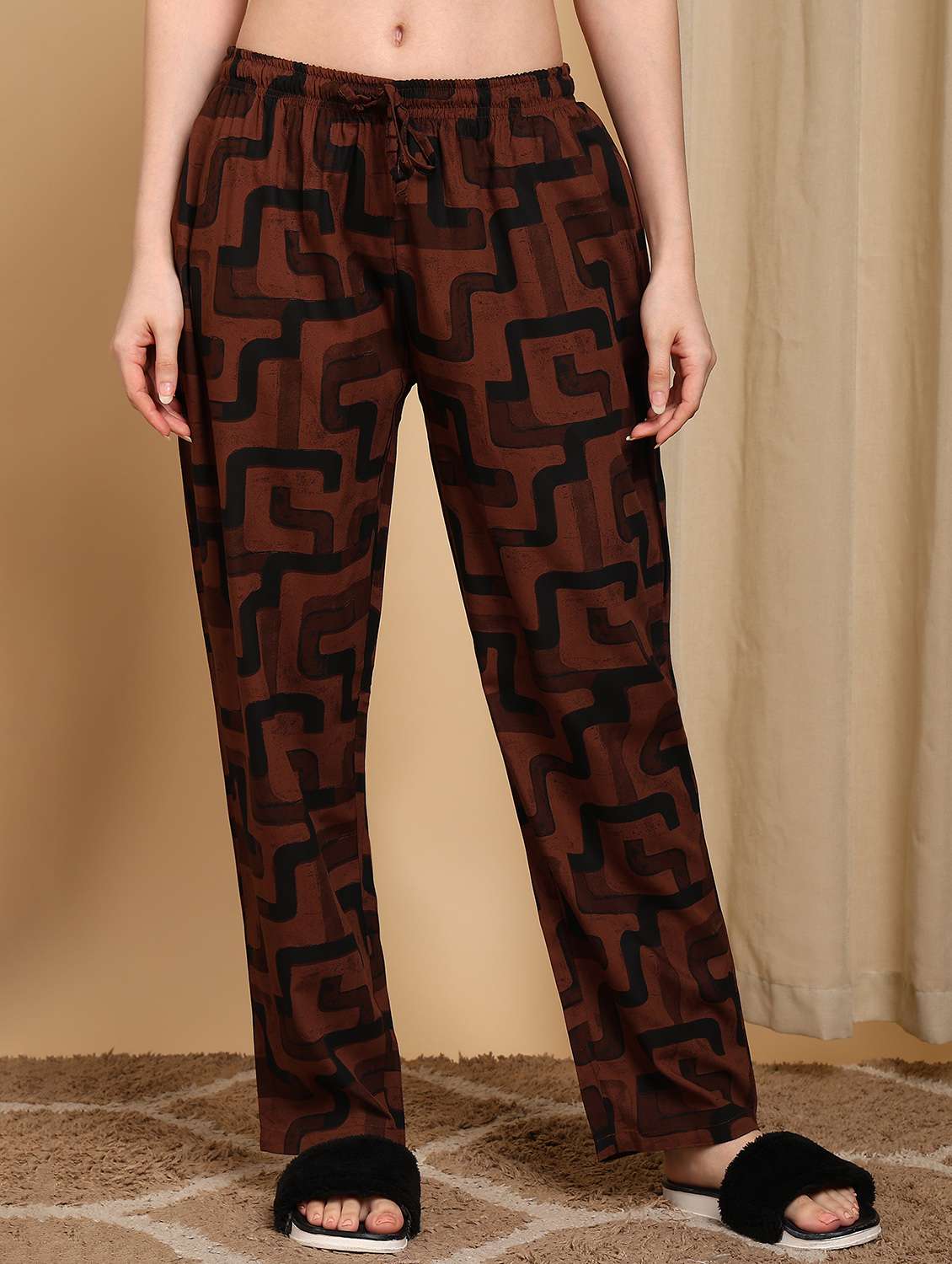 Women Printed Three Quarter Sleeves Nightwear Set - 22604350 -  Standard Image - 5