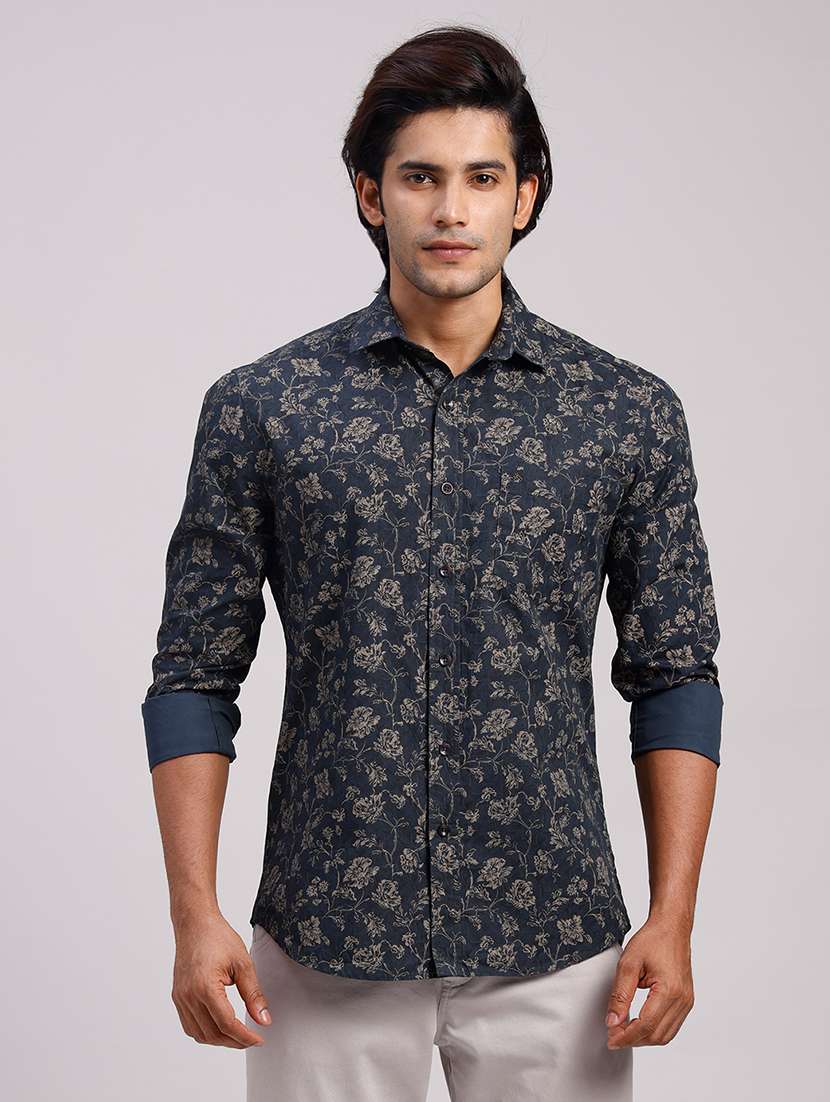 men printed collared slim fit casual shirt