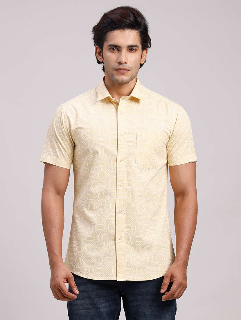men printed collared slim fit casual shirt