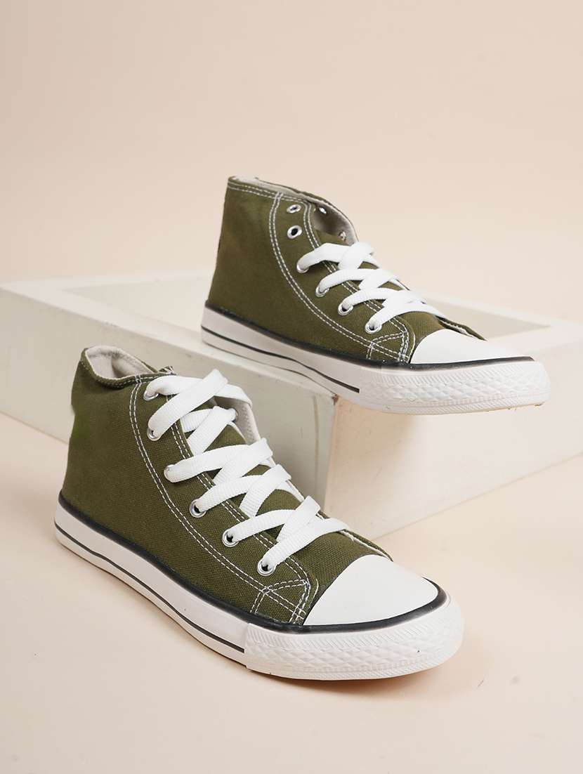 men solid lace up sneaker