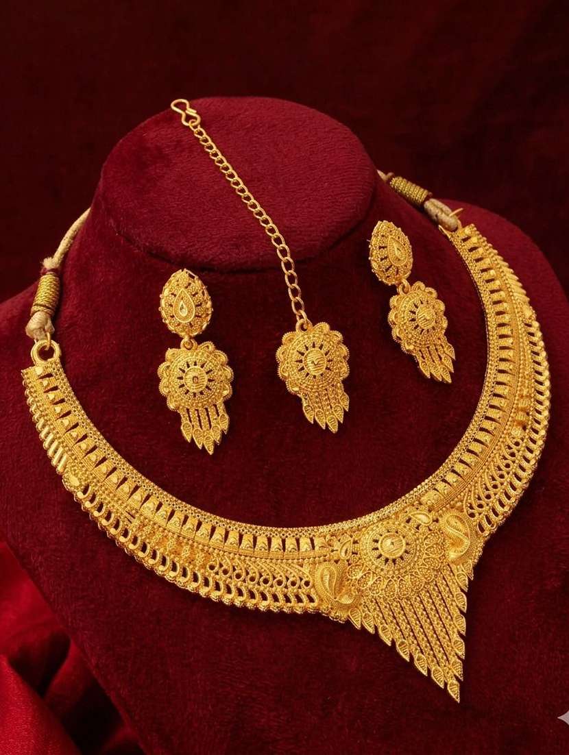 women gold brass necklace earring maang tikka set - 22604771 -  Standard Image - 3