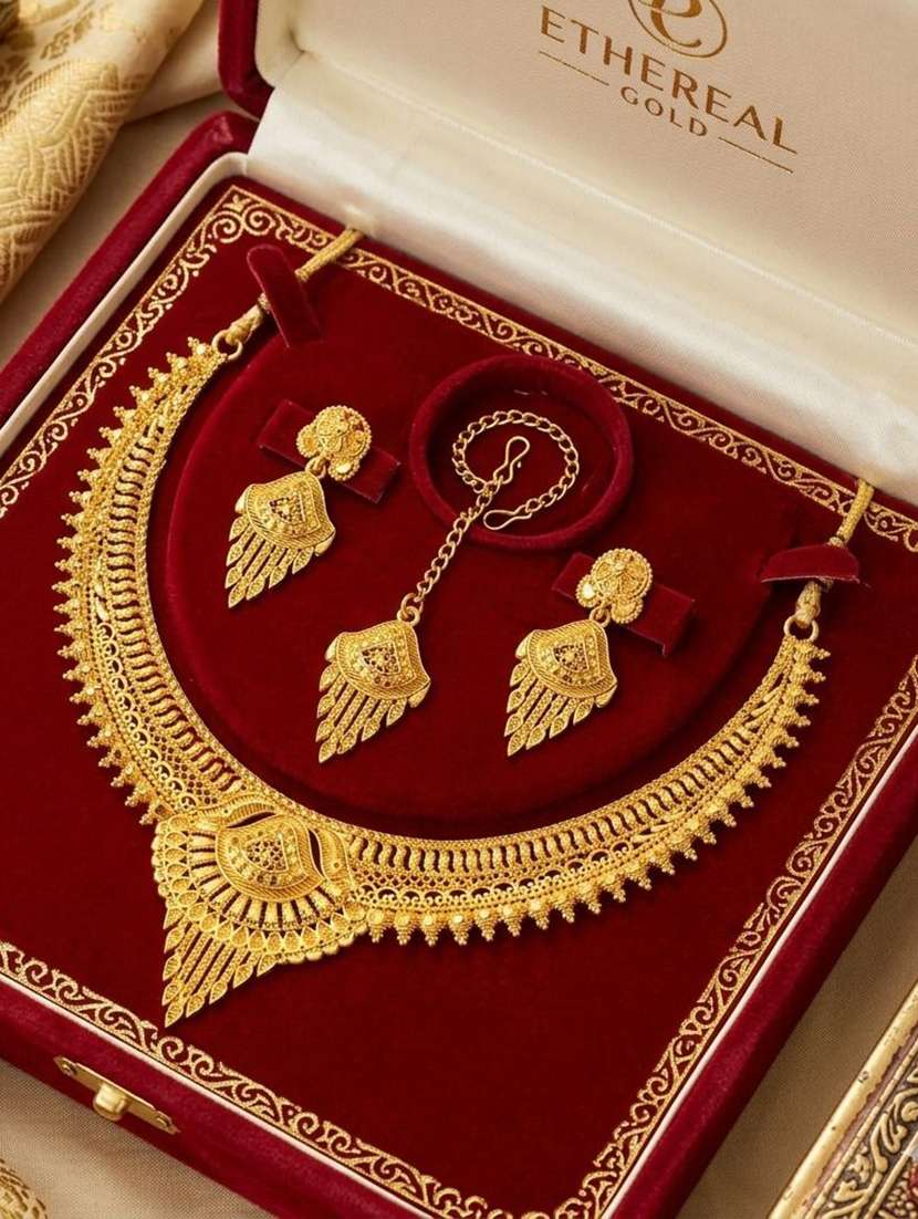 women gold plated brass necklace earring  maang tikka set