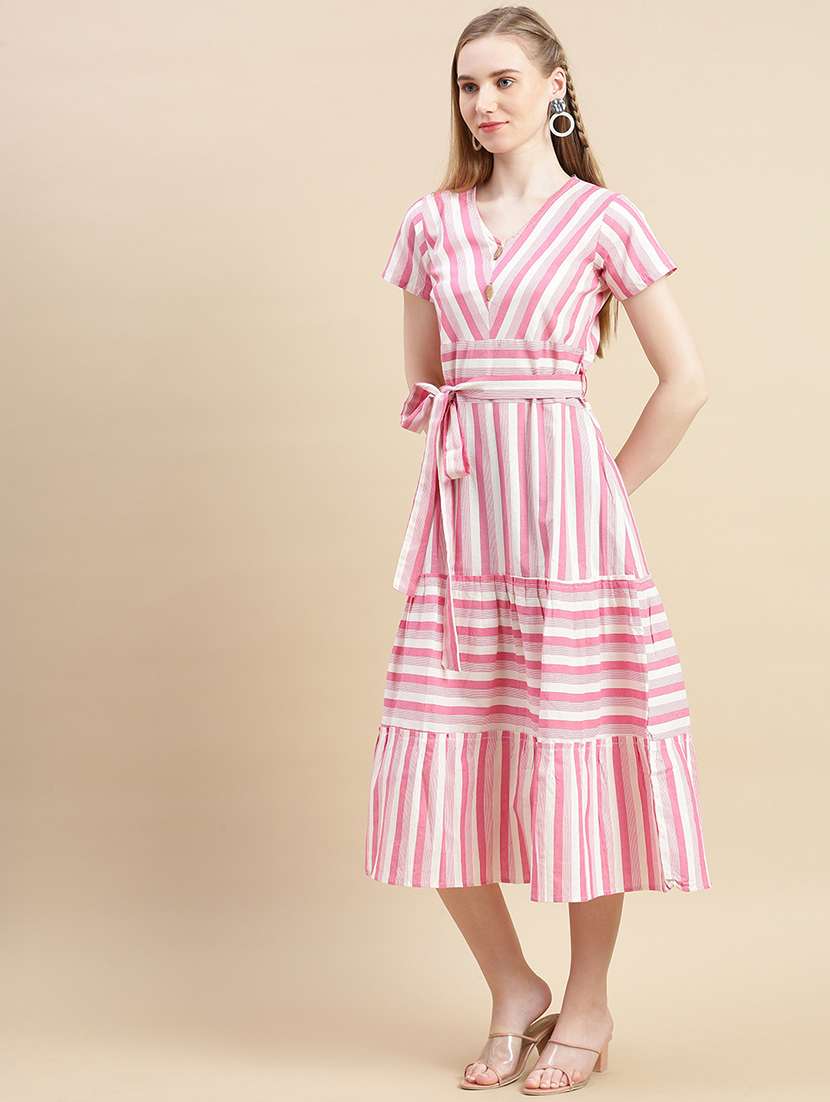 Women Printed Short Sleeves Tiered Dress - 22604892 -  Standard Image - 3
