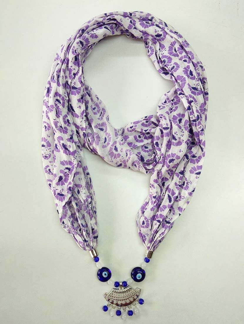 women printed scarf with necklace