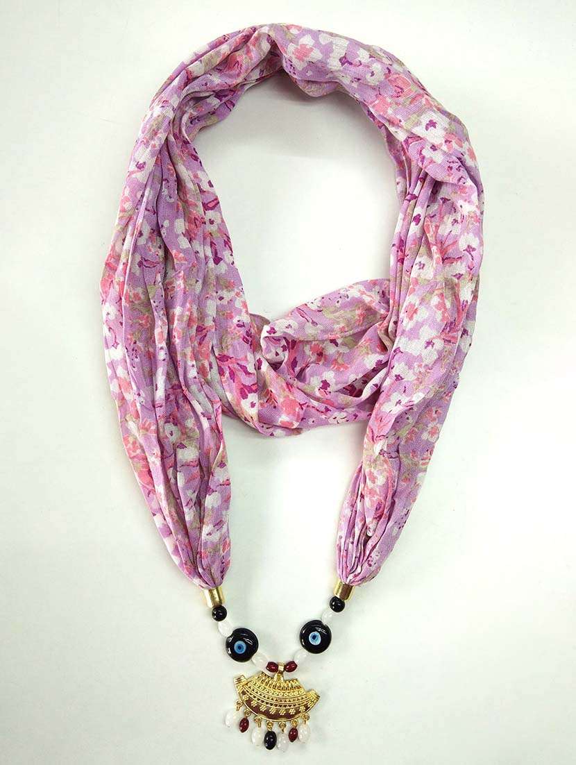 women printed scarf with necklace