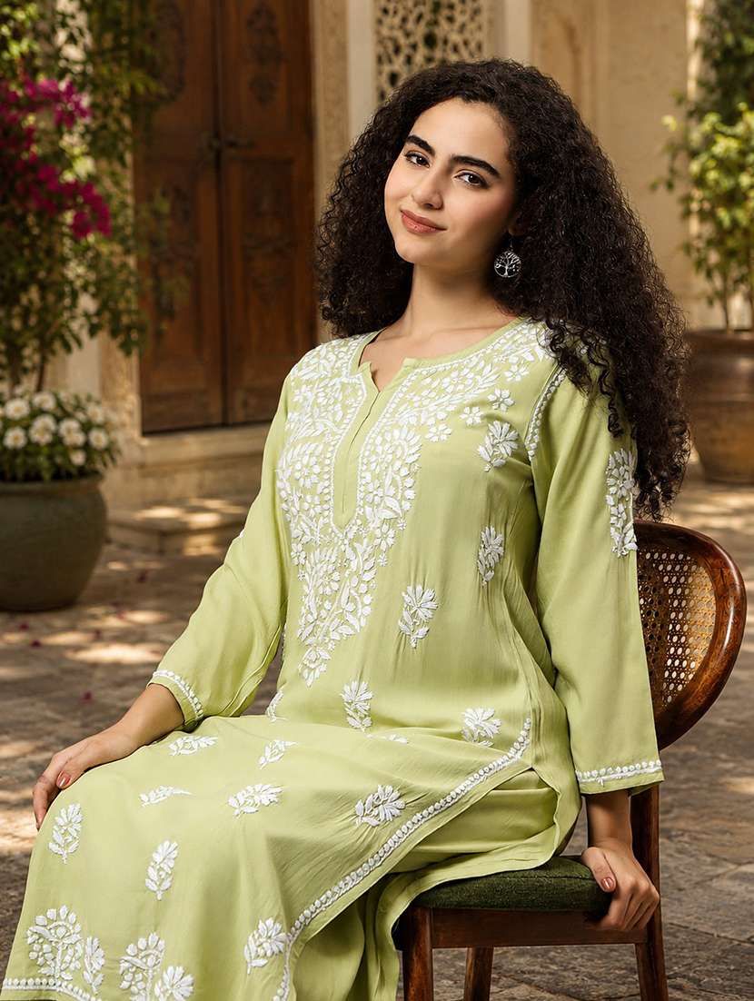 Women Embroidered Three Quarter Sleeves Kurta Pant Set - 22604931 -  Standard Image - 5