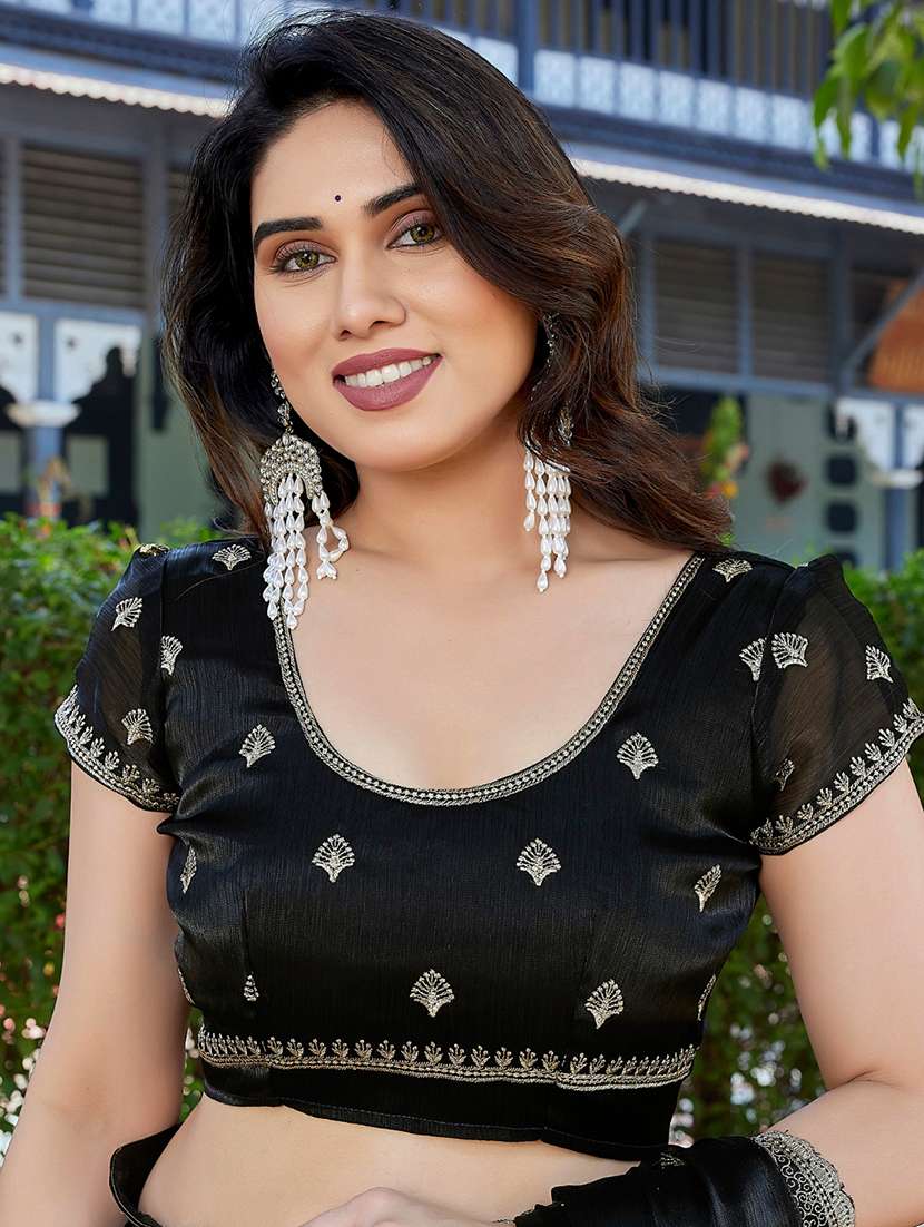 women solid with work embroidered saree with blouse - 22605191 -  Standard Image - 5