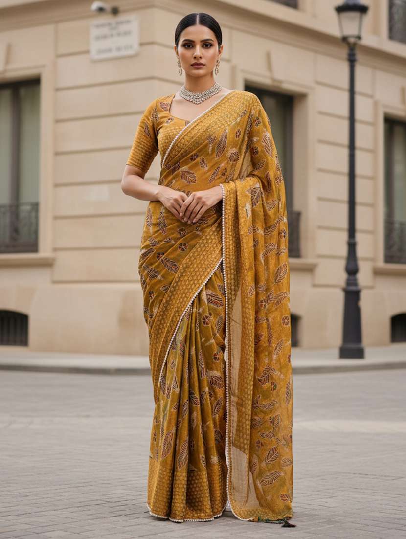 women printed casual wear saree with blouse