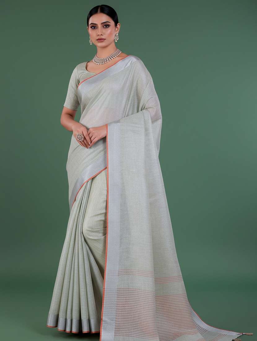 women solid bordered saree with blouse