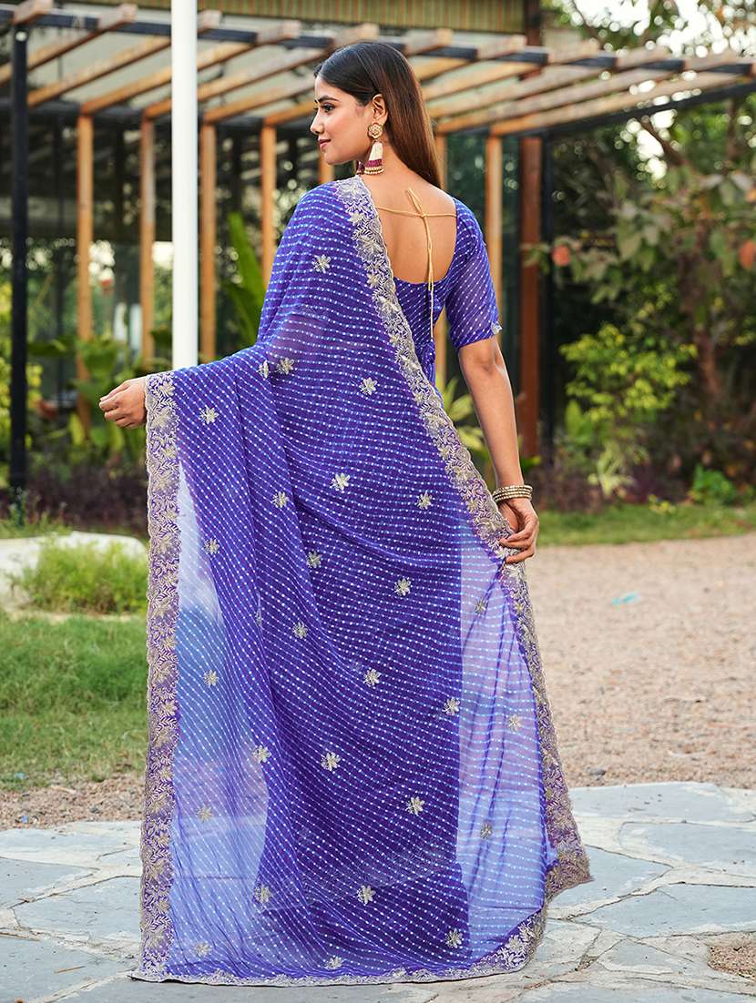Women Bandhani Printed Saree With Blouse - 22606487 -  Standard Image - 3
