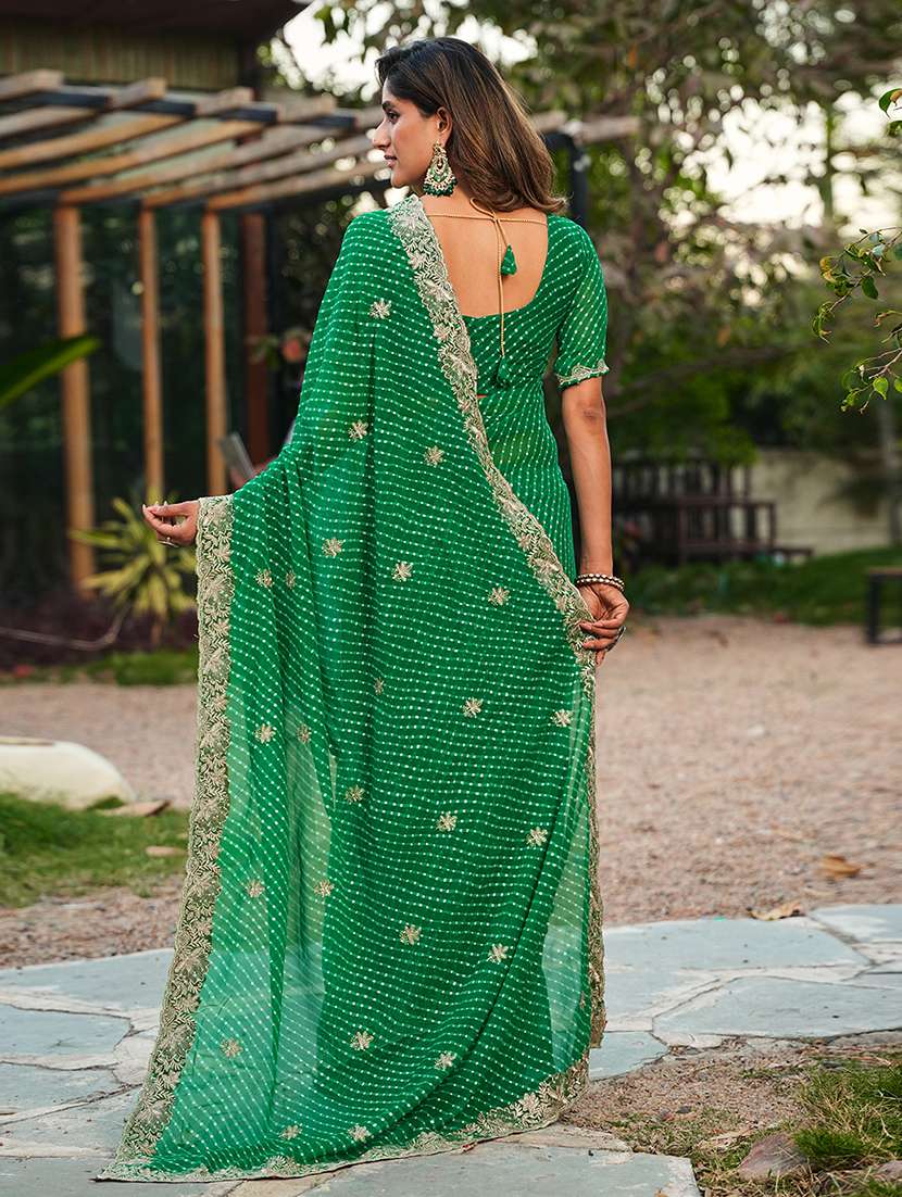 Women Bandhani Printed Saree With Blouse - 22606488 -  Standard Image - 3