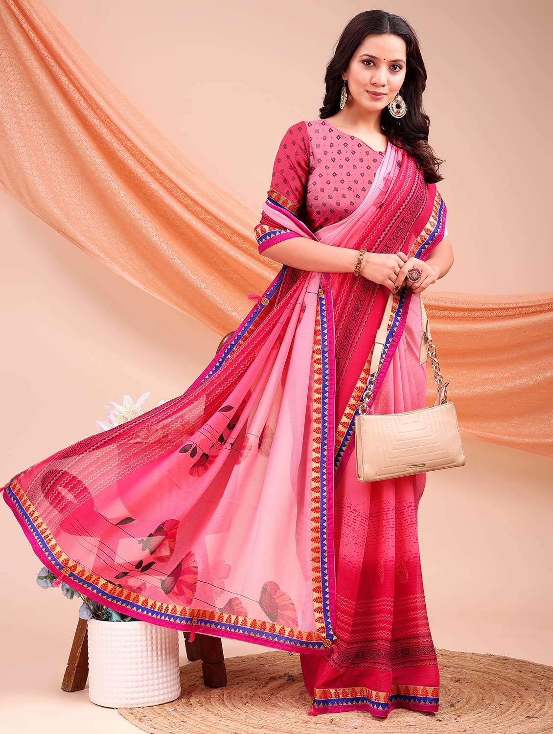Women Printed Casual Wear Saree With Blouse - 22606770 -  Standard Image - 3