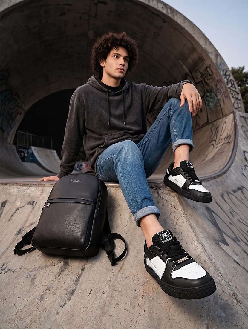 Men Colourblocked Lace Up Sneaker - 22608858 -  Standard Image - 5