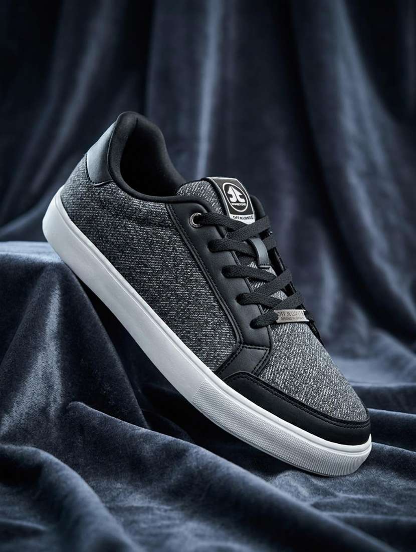 men self design lace up sneaker