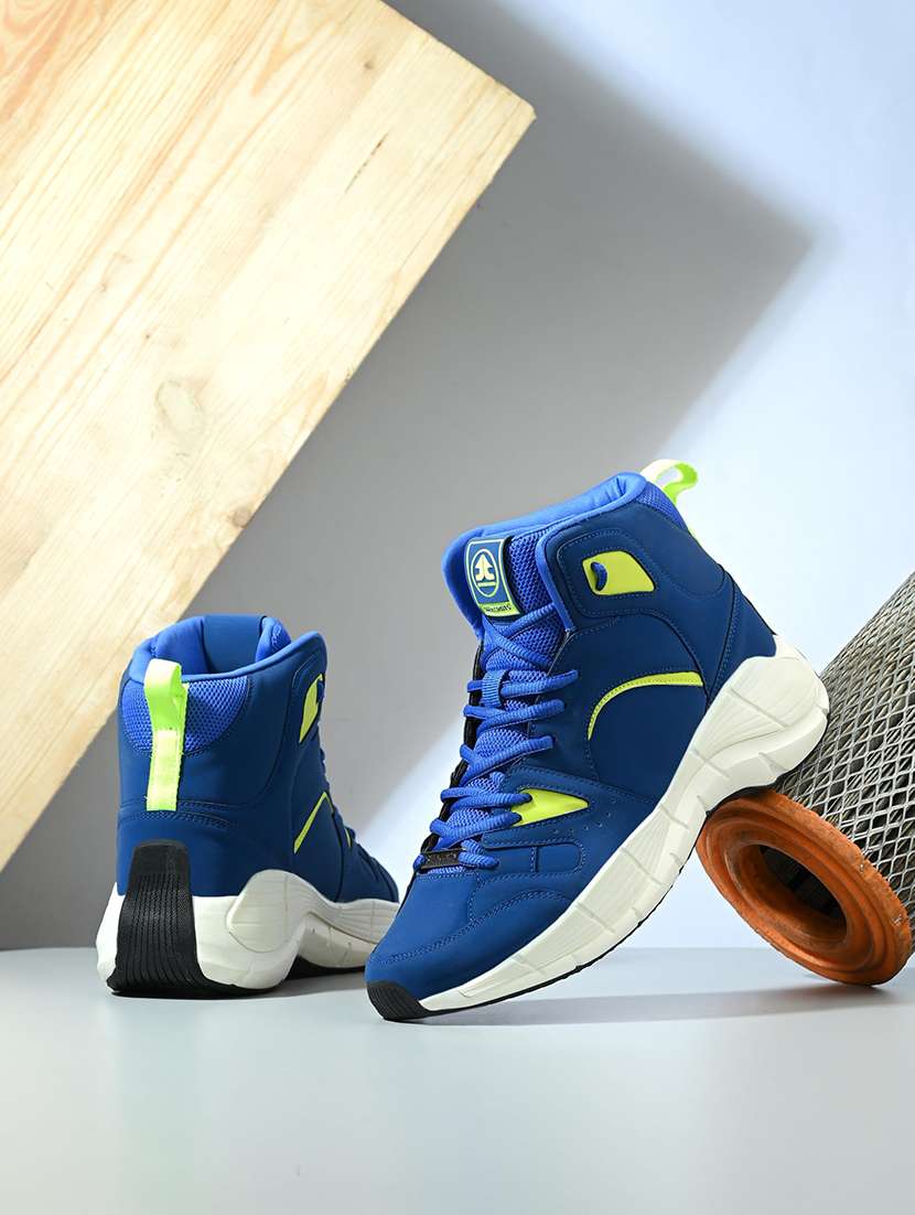 men textured lace up sports shoes