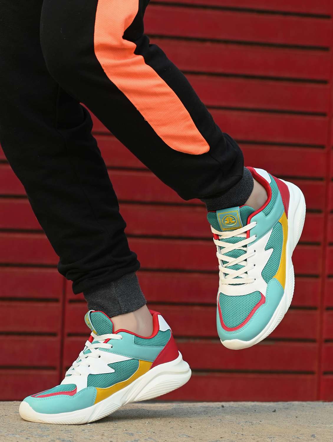 men colourblocked lace up sneaker - 22608932 -  Standard Image - 3