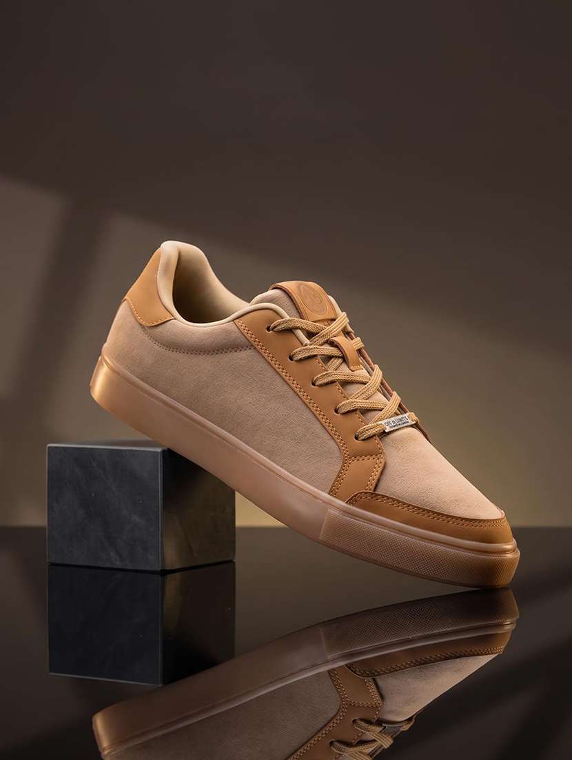 men colourblocked lace up sneaker