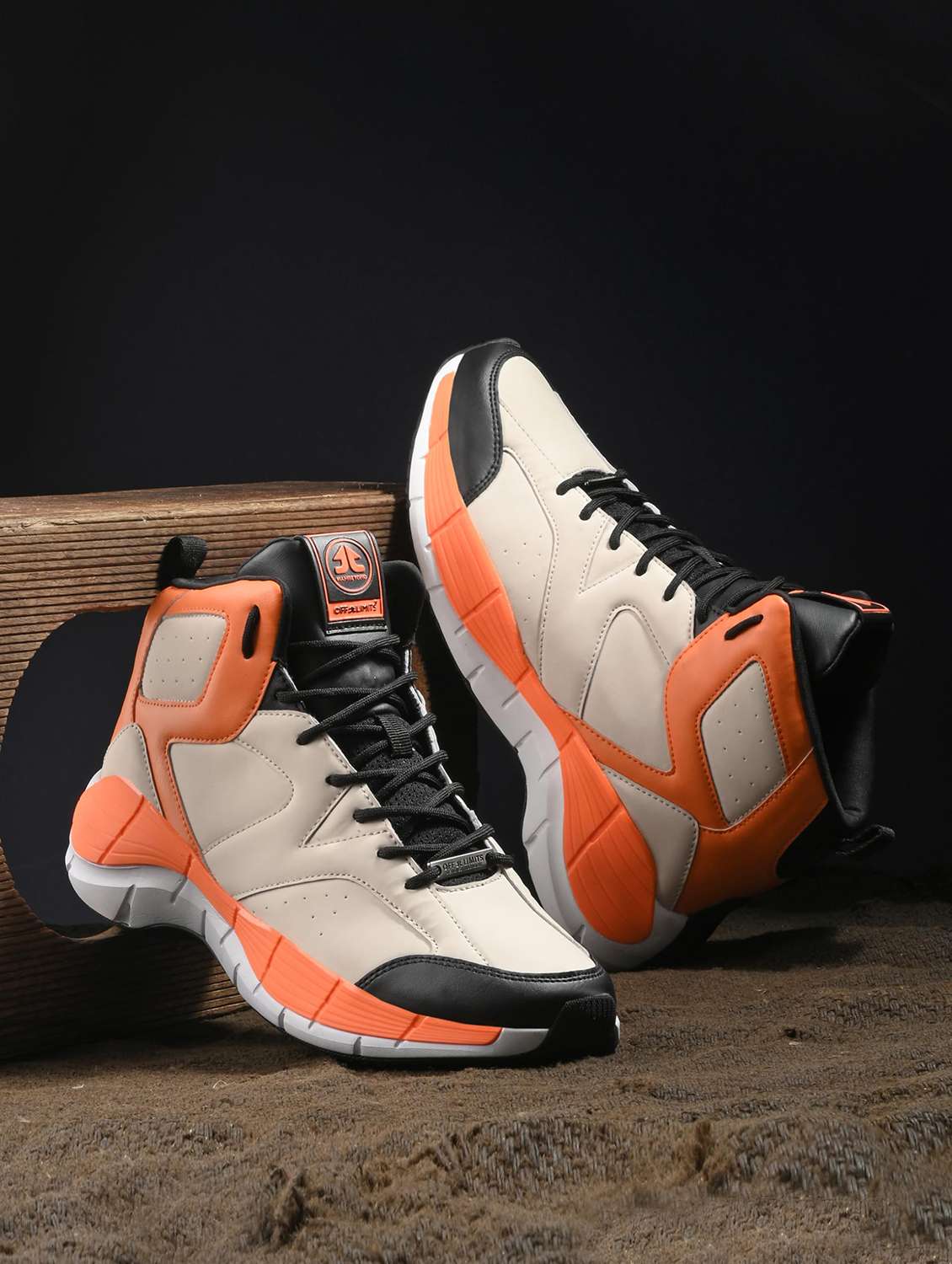 men colourblocked lace up sneaker