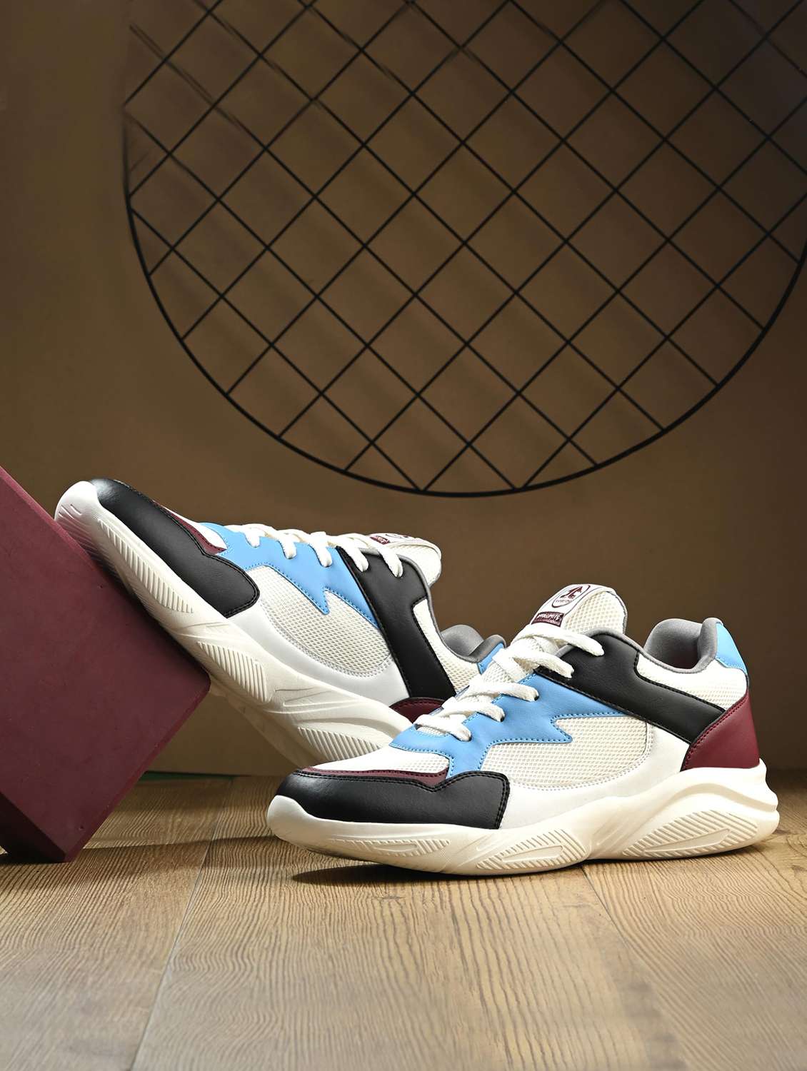 men colourblocked lace up sneaker
