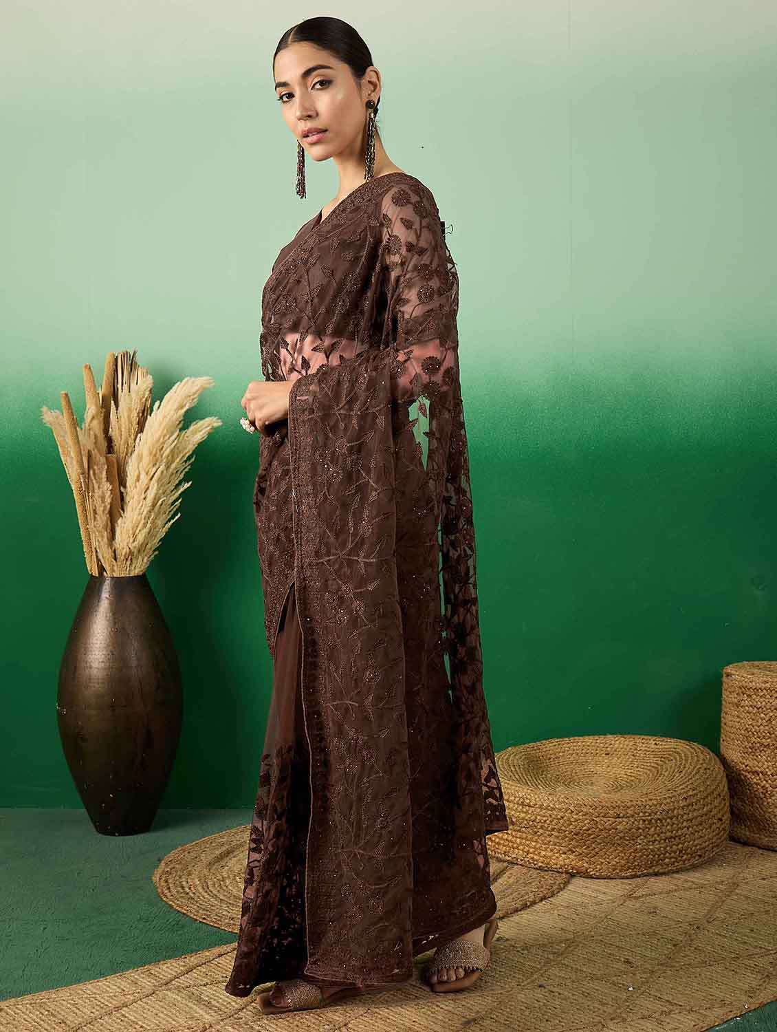 Women Solid With Work Embroidered Saree With Blouse - 22610082 -  Standard Image - 3