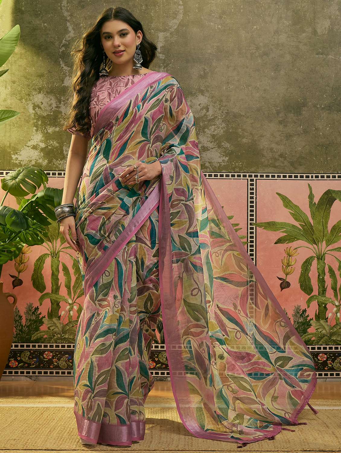 women printed casual wear saree with blouse