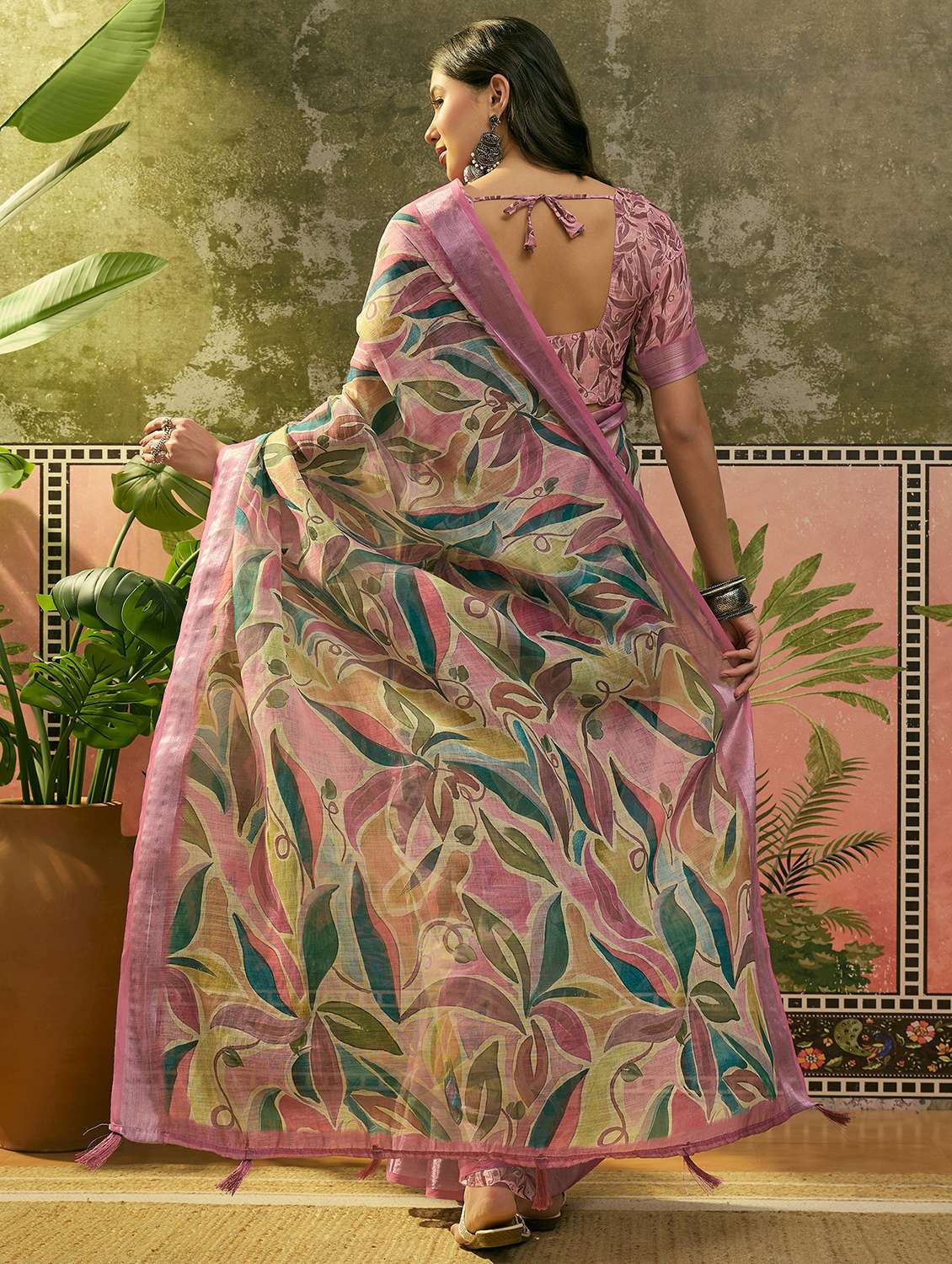 women printed casual wear saree with blouse - 22610085 -  Standard Image - 3
