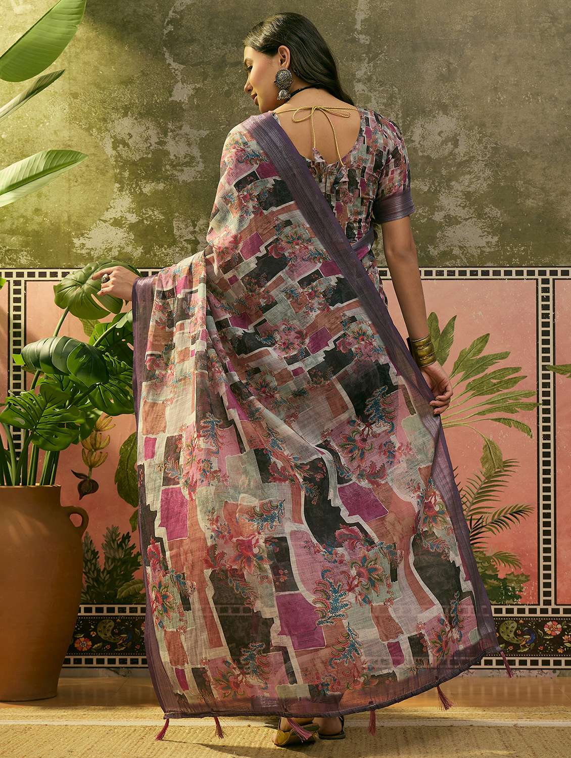 women printed casual wear saree with blouse - 22610090 -  Standard Image - 3