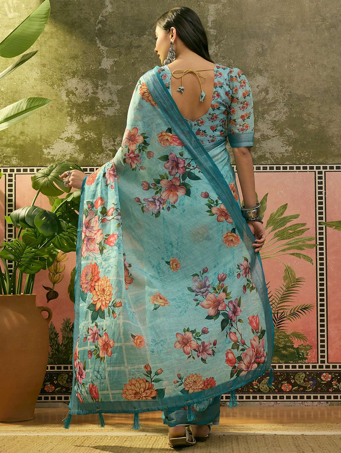 women printed casual wear saree with blouse - 22610094 -  Standard Image - 3