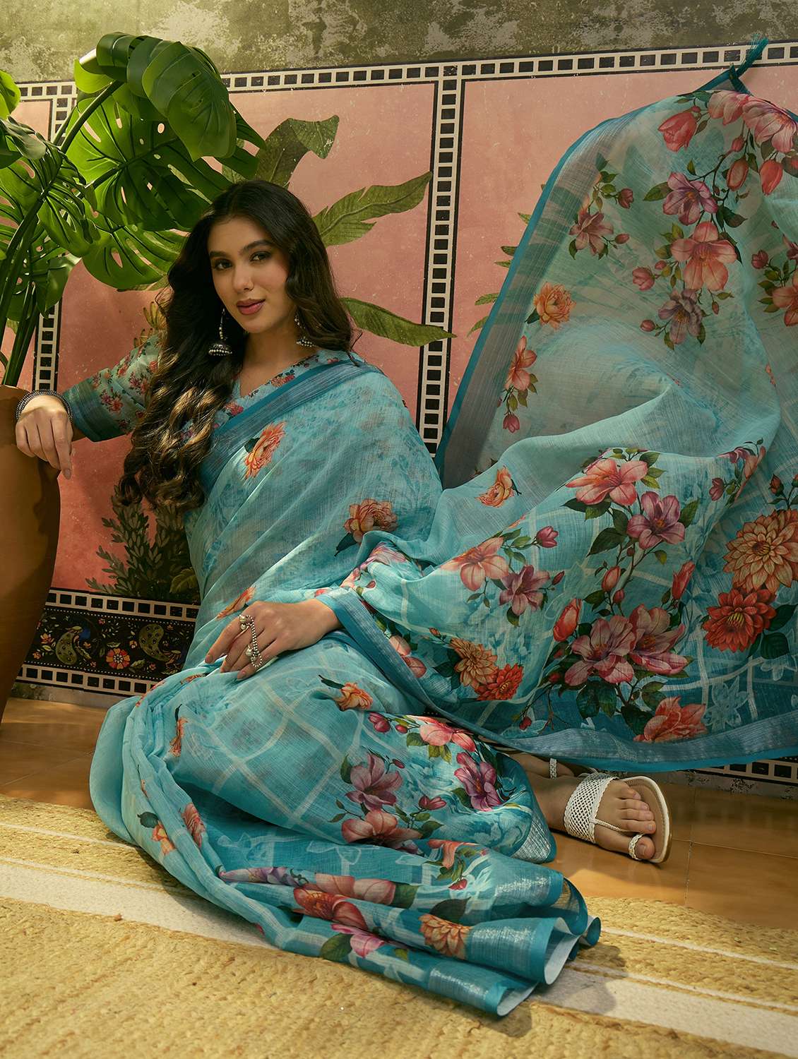 women printed casual wear saree with blouse - 22610094 -  Standard Image - 5