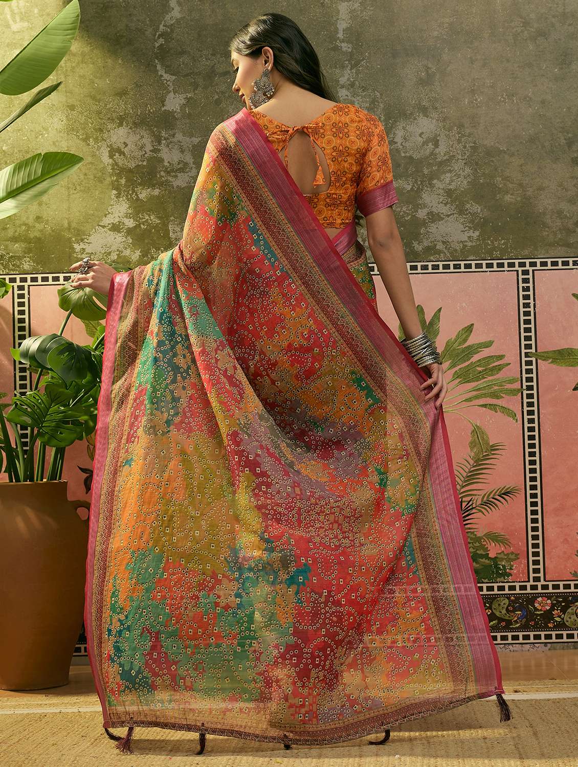 women printed casual wear saree with blouse - 22610095 -  Standard Image - 3