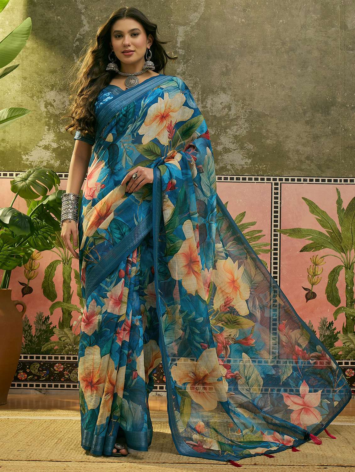 women printed casual wear saree with blouse
