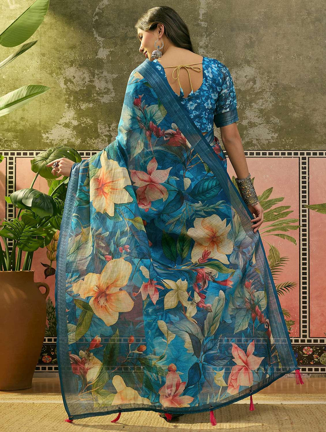 women printed casual wear saree with blouse - 22610096 -  Standard Image - 3