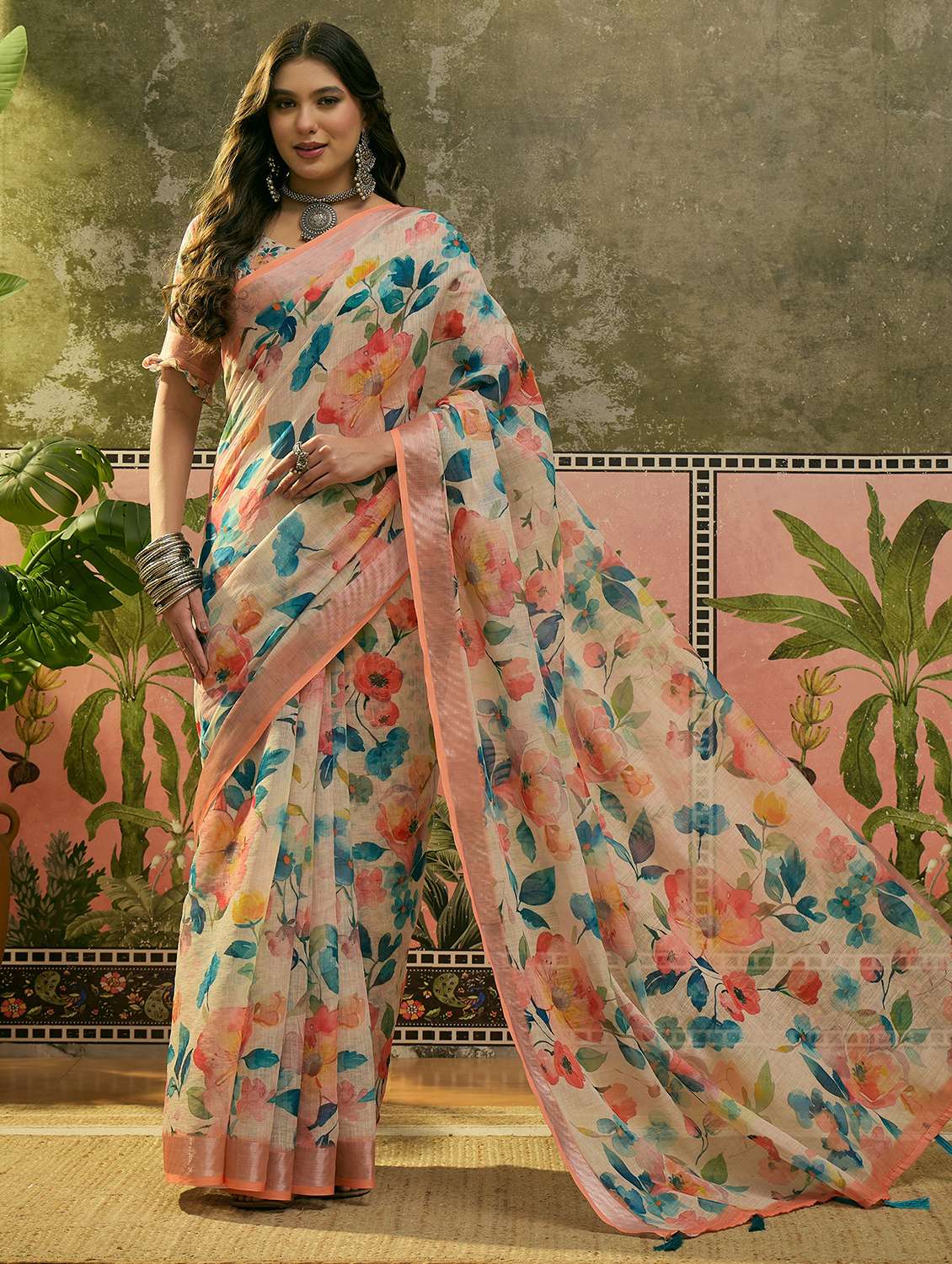 women printed casual wear saree with blouse