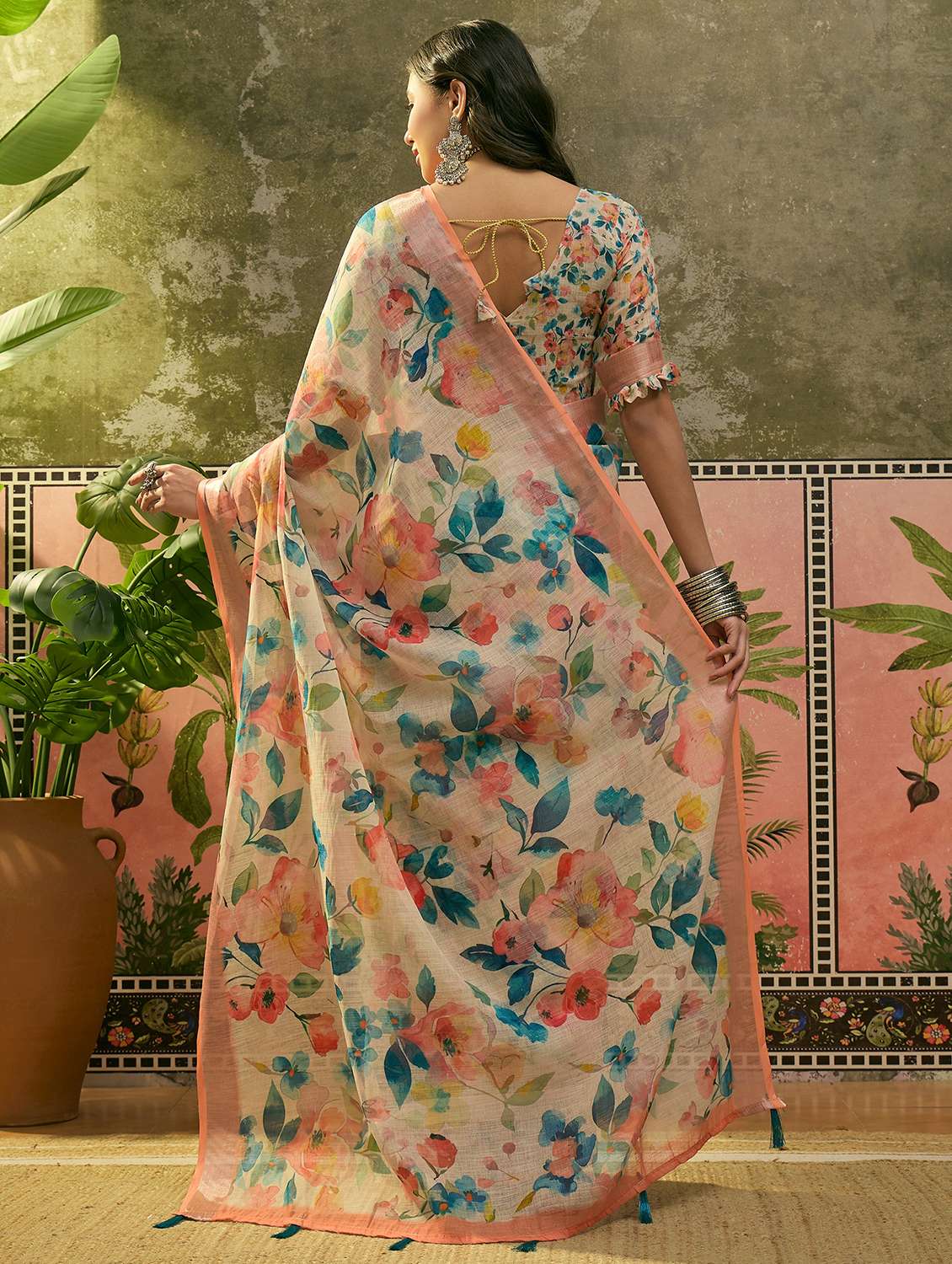 women printed casual wear saree with blouse - 22610109 -  Standard Image - 3