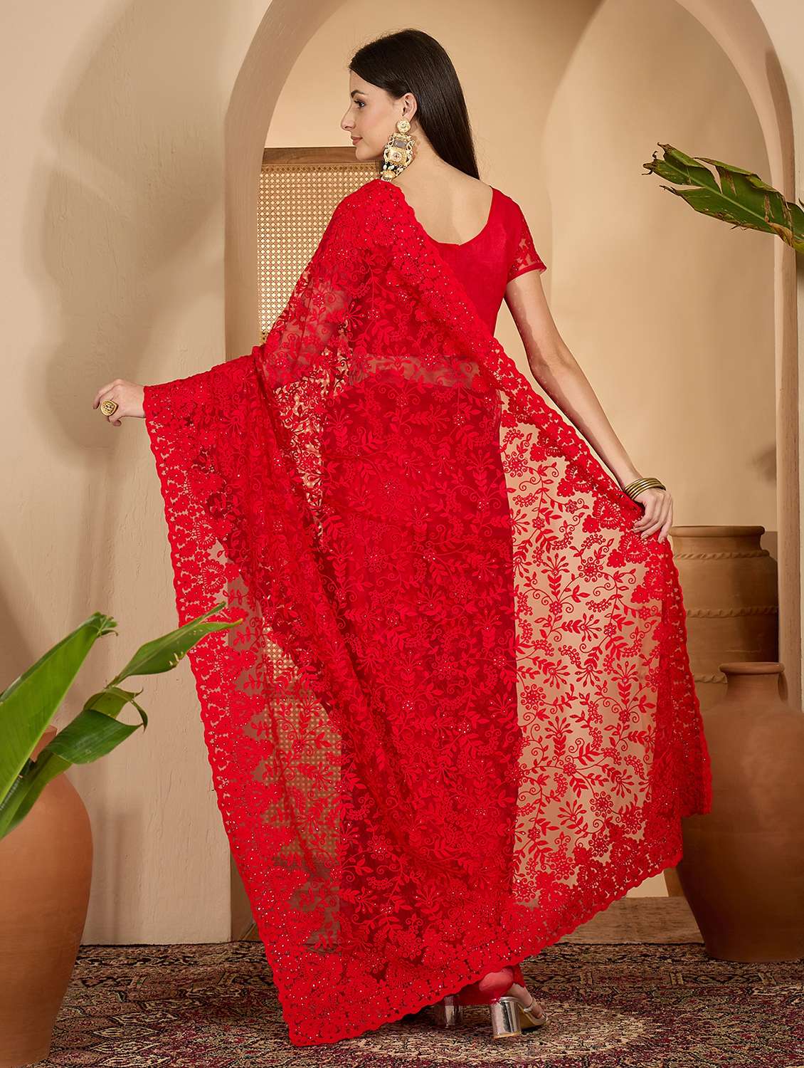 women solid with work embroidered saree with blouse - 22610153 -  Standard Image - 3