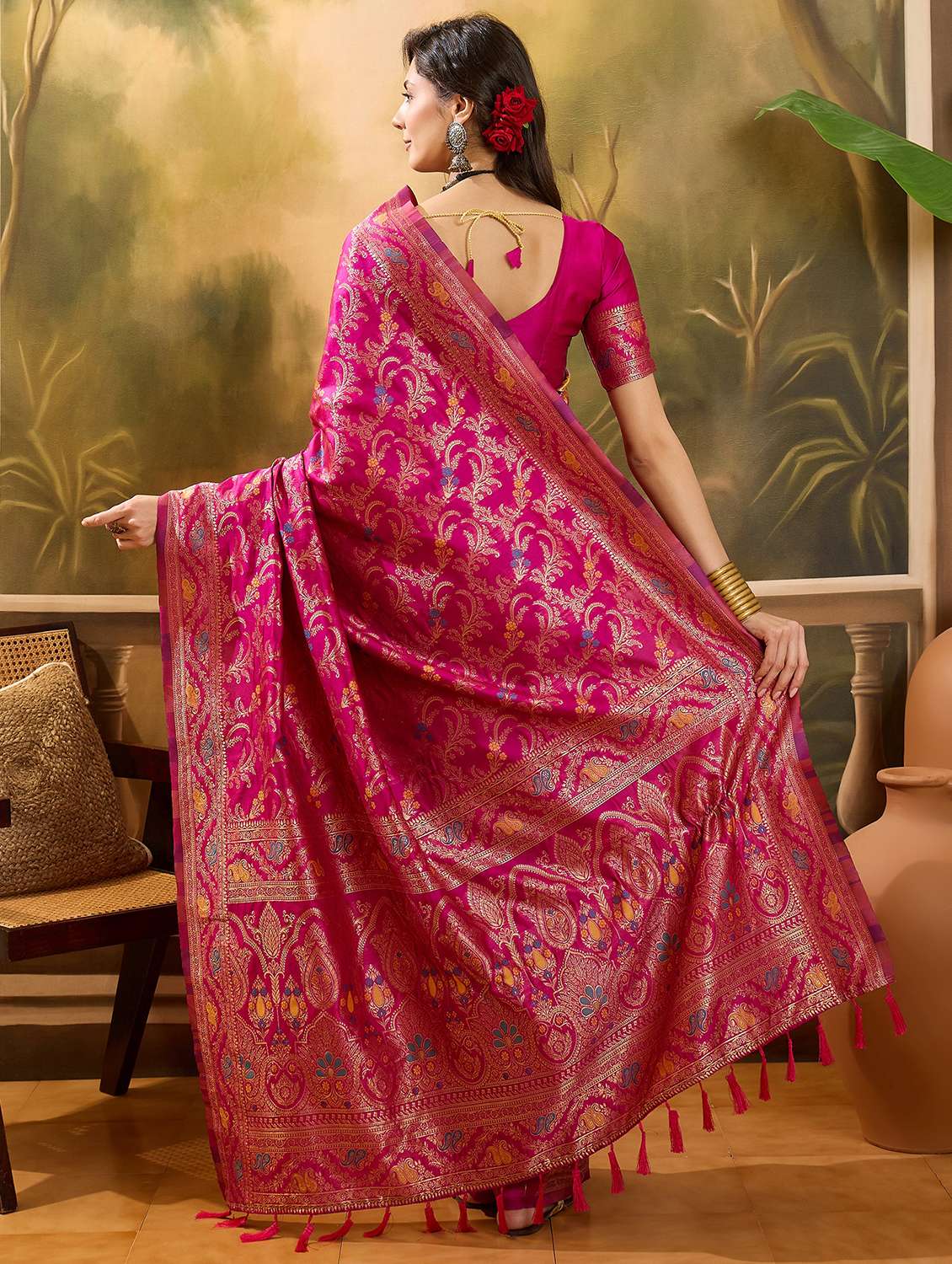 Women Self Design Banarasi Saree With Blouse - 22610166 -  Standard Image - 3