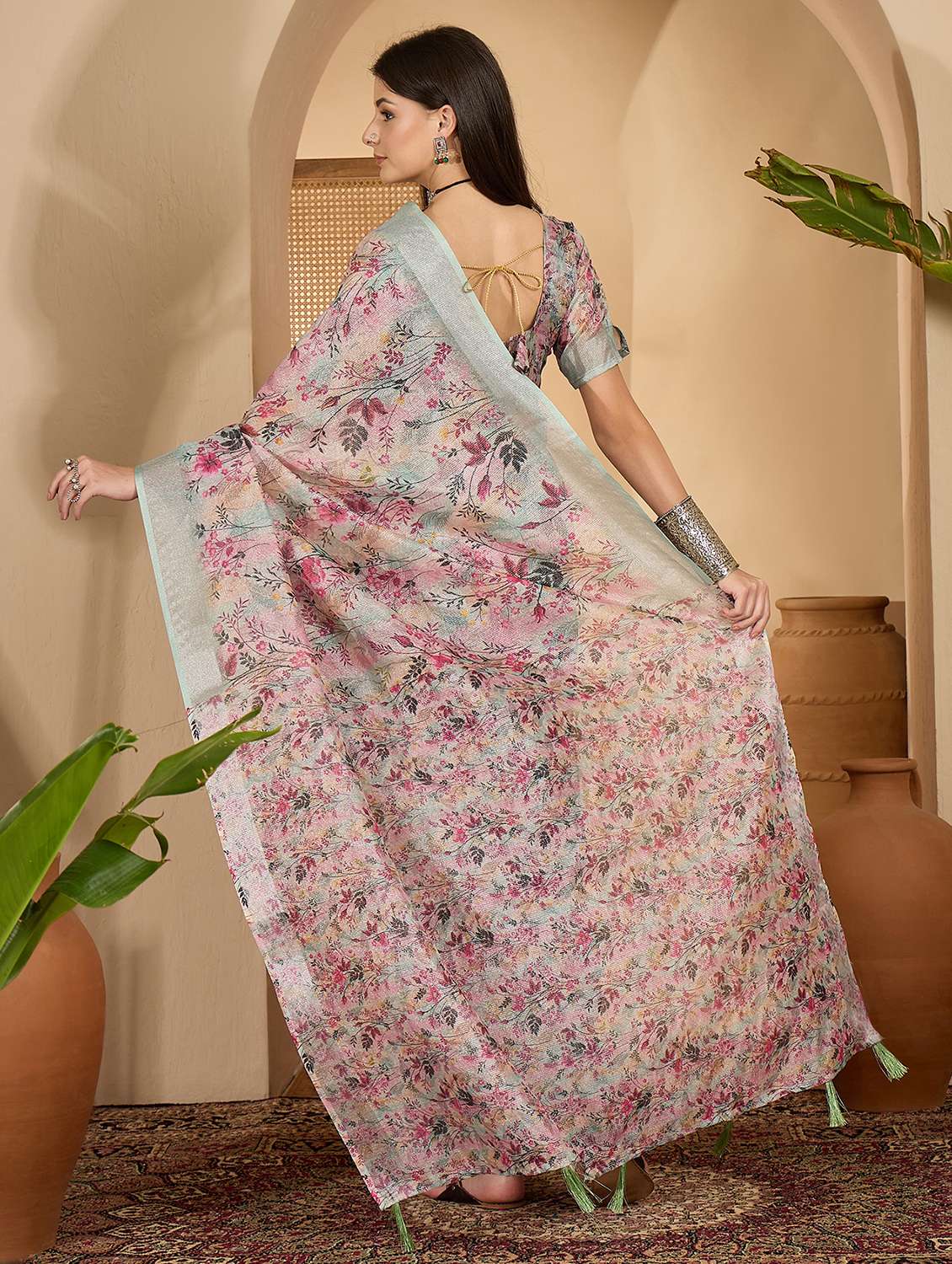 women printed casual wear saree with blouse - 22610183 -  Standard Image - 3