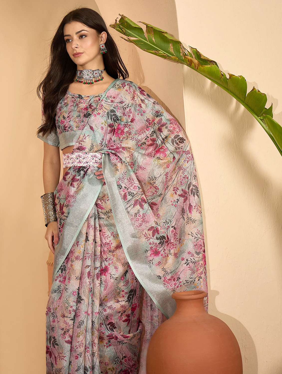 women printed casual wear saree with blouse - 22610183 -  Standard Image - 5